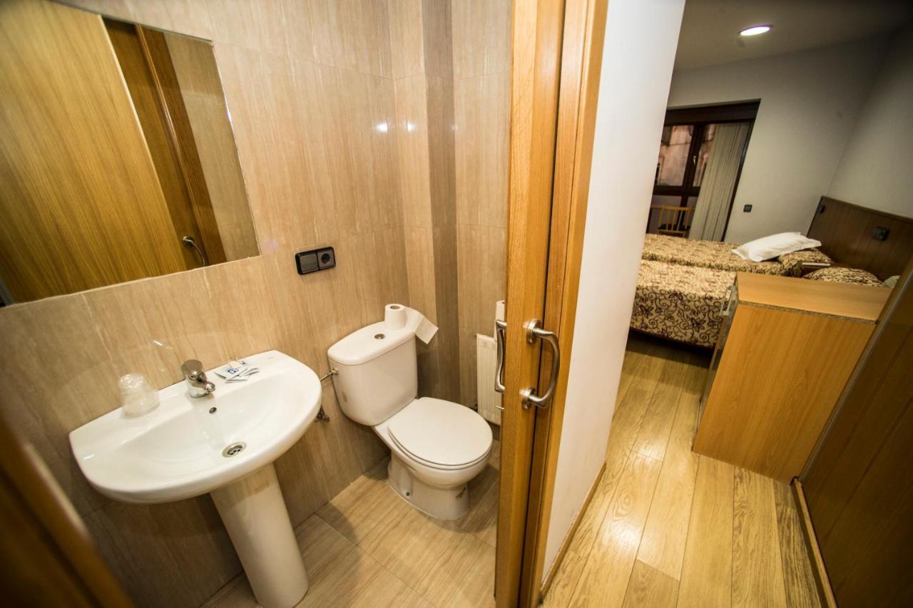 Hostal Caballeros Сория Экстерьер фото