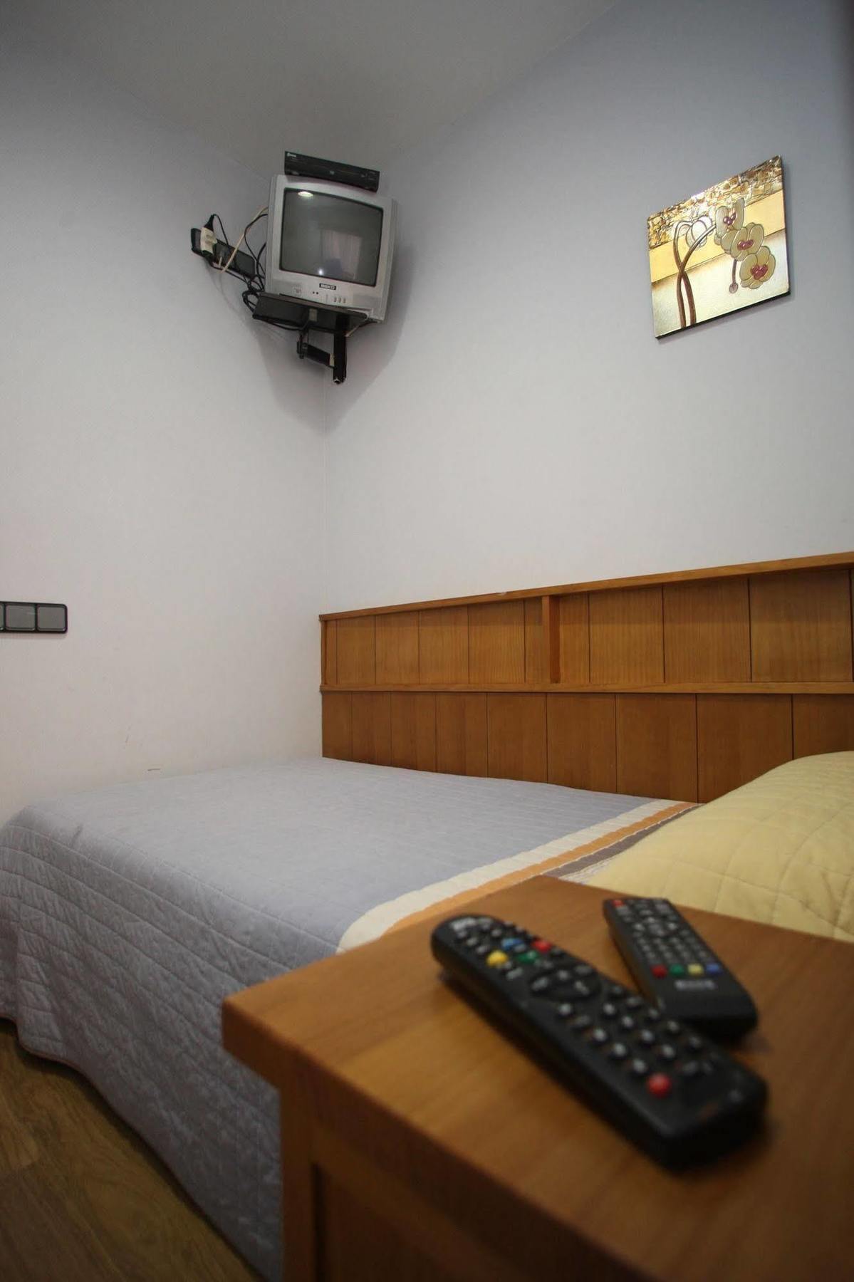 Hostal Caballeros Сория Экстерьер фото