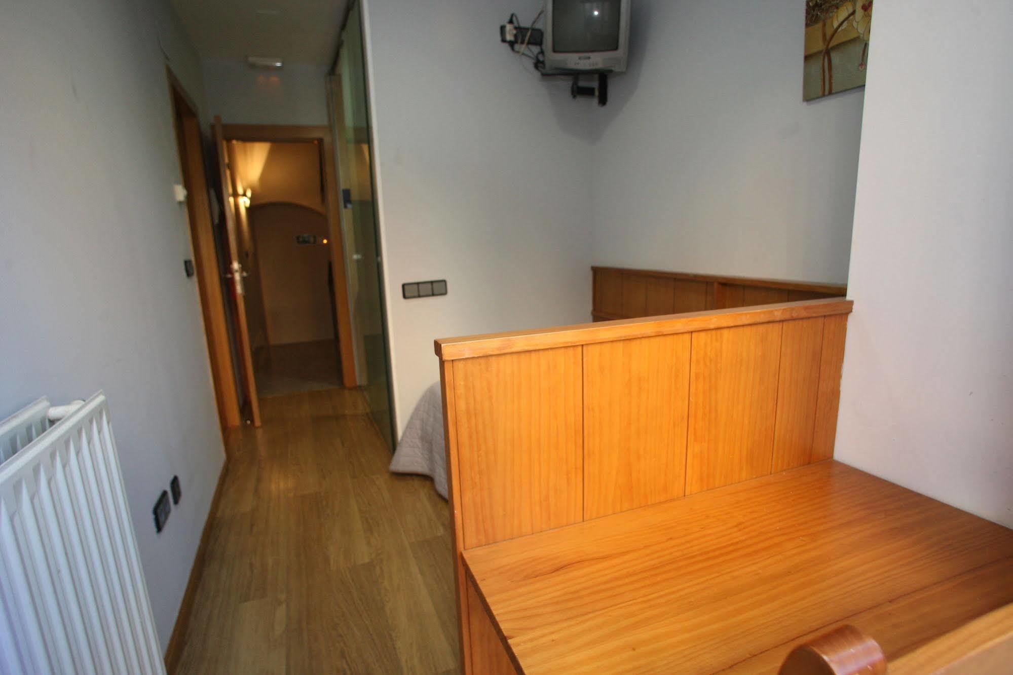 Hostal Caballeros Сория Экстерьер фото